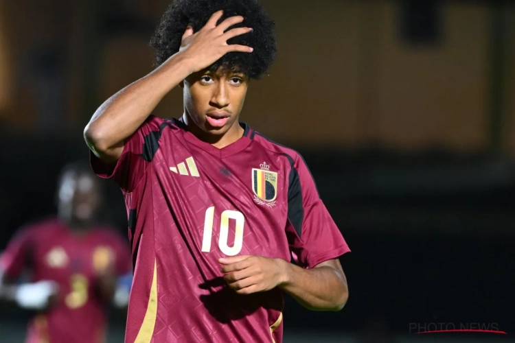 Wie is Joshua Nga Kana, het 16-jarige talent waar Besnik Hasi zo van onder de indruk is?