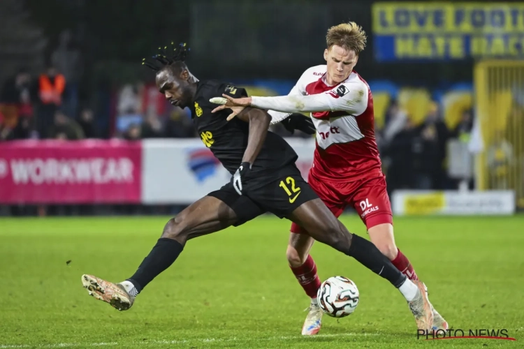 Verdediger Zulte Waregem vol lof: "Begrijp waarom ze hem willen in de Premier League"