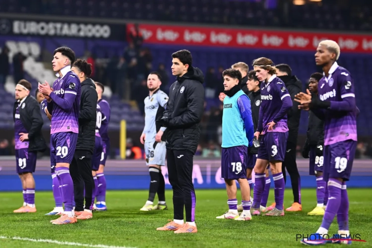 Hasi moet puzzelen: Anderlecht-speler geschorst voor volgende wedstrijd tegen KAA Gent