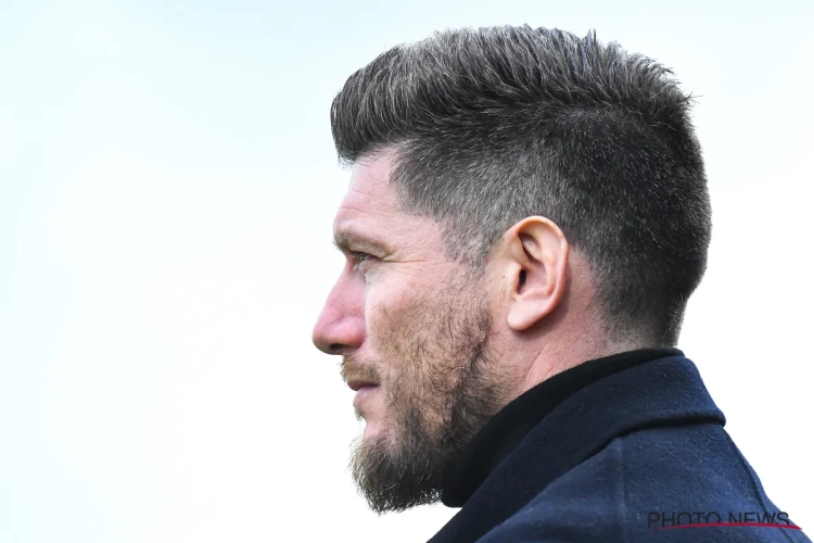 Après Wout Faes, Pocognoli aimerait que Monaco attire un autre défenseur central