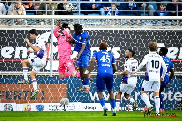 Coosemans heel duidelijk en zwaar gefrustreerd: "Gent mag Hein Vanhaezebrouck dankbaar zijn"