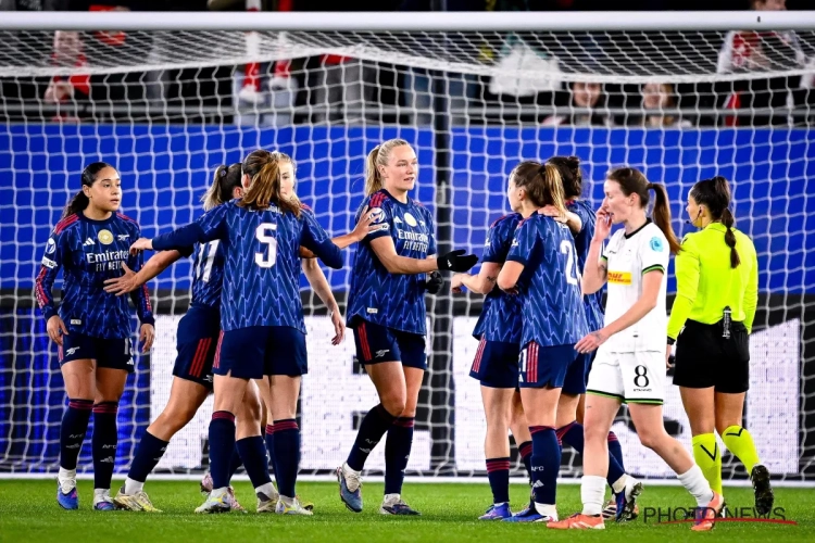 Arsenal roemt de fans in Leuven na kletterende overwinning