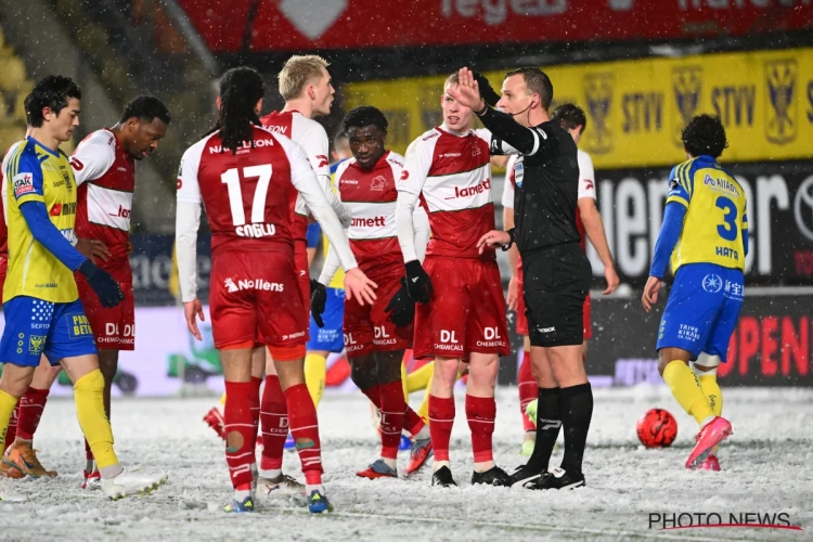 Lardot laat zich uit over STVV - Zulte Waregem: Essevee mag zich bestolen voelen, maar niet om rood