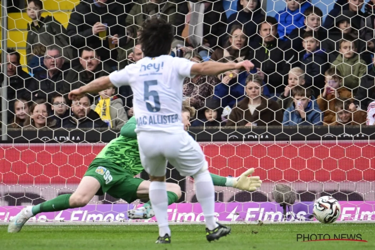 Pover Union - dat doelman Chambaere dankbaar mag zijn - geraakt niet voorbij 10 Westerlo-spelers