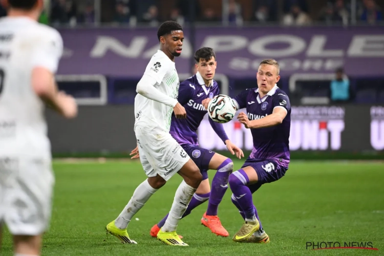 "Rampzalig": ook sterkhouder Anderlecht zakt helemaal door het ijs