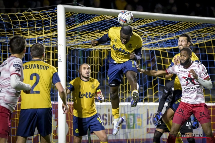 📷 "Het is duidelijk dat hij te zwaar staat": ex-speler JPL wordt niet gespaard door zijn coach
