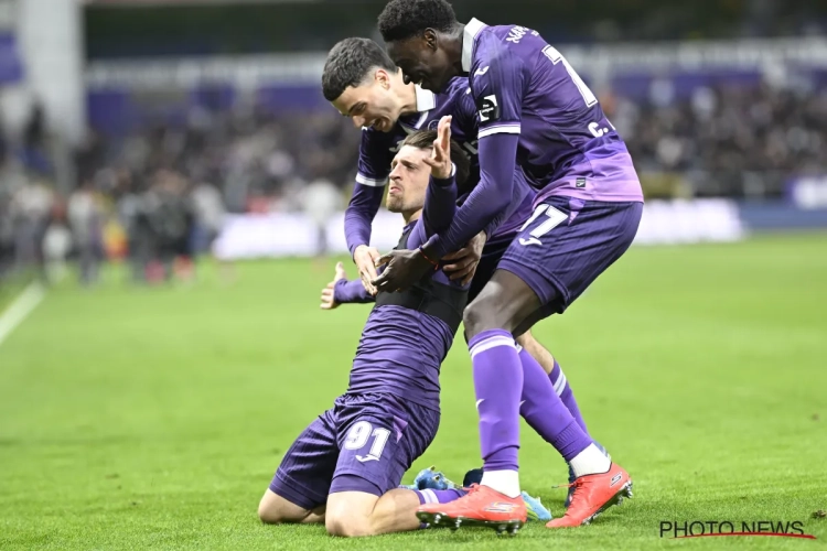 Kan deze aanvaller nog een rol spelen bij Anderlecht? "Er zijn geen profielen zoals hij in de ploeg"