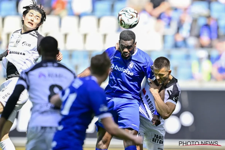 Supporters richten zich tegen eigen speler, heeft KAA Gent een probleem? "Intern over praten"