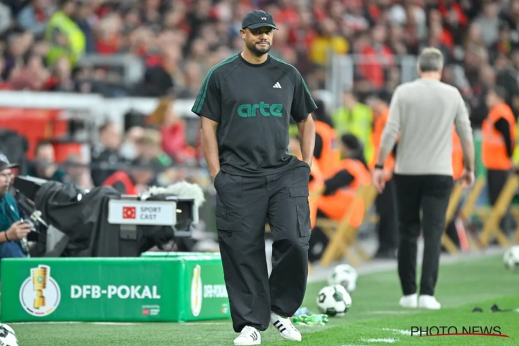 Bayern-speler viel in slaap tijdens teammeeting: dit is hoet Vincent Kompany daarop reageerde