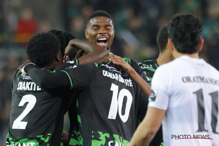 Cercle zet Warleson in bloemetjes en licht zijn contract (en o ja, er werd gewonnen van Dender)