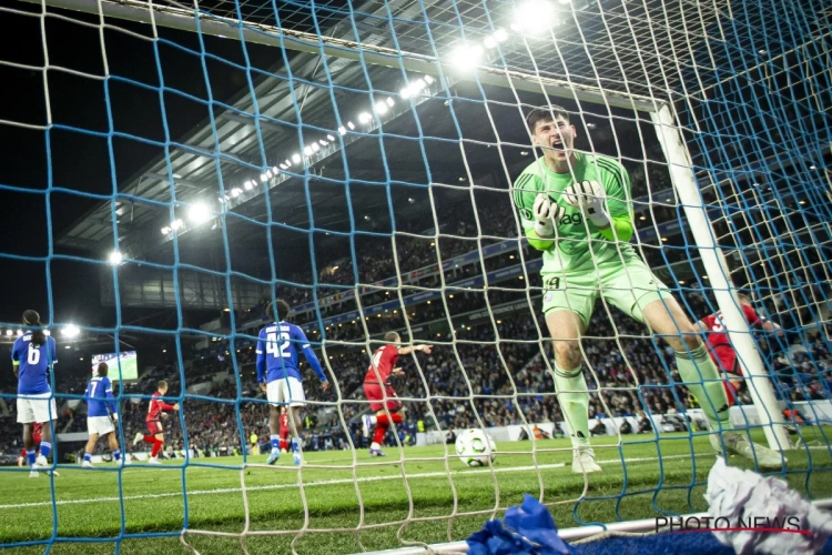 🎥 "De toekomstige Courtois": Mike Penders zet heel Europa in vuur en vlam