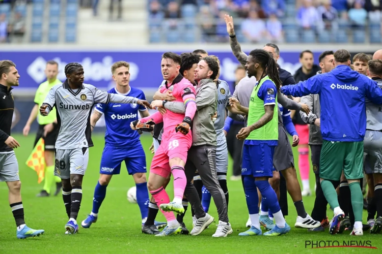 🎥 Ongeziene nieuwe beelden van Coosemans tijdens en na KAA Gent - RSC Anderlecht duiken op