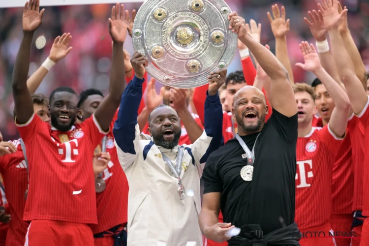 🎥 Vincent Kompany steelt de show helemaal tijdens titelviering van Bayern München