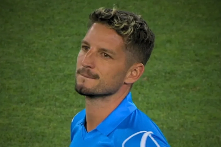🎥 En of hij het nog kan: Dries Mertens scoort maar liefst vier keer in Napels