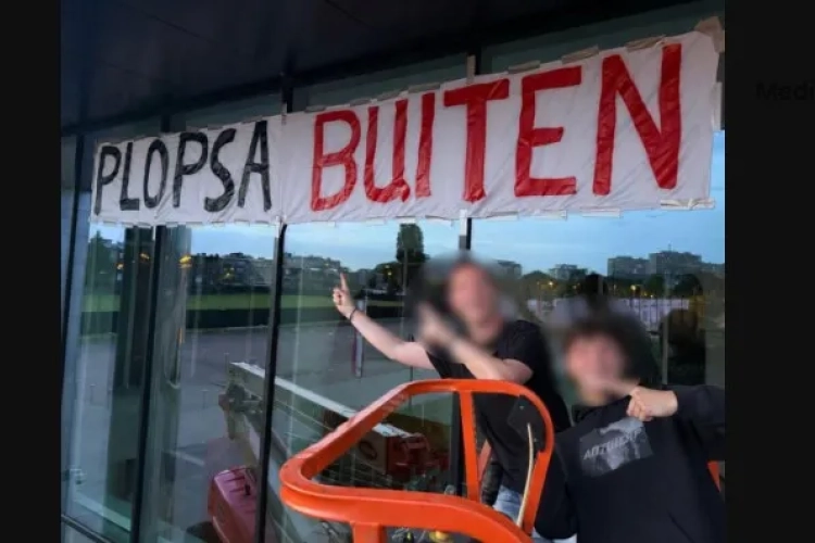 Plopsa buiten”: Antwerp-fans sturen stevige boodschap naar clubtop