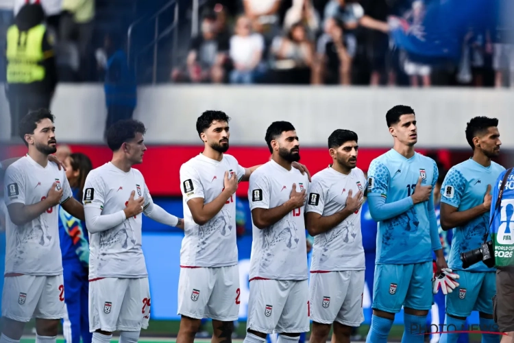 Gianni Infantino brengt bezoek aan Iraanse kleedkamer, bondscoach neemt géén blad voor de mond