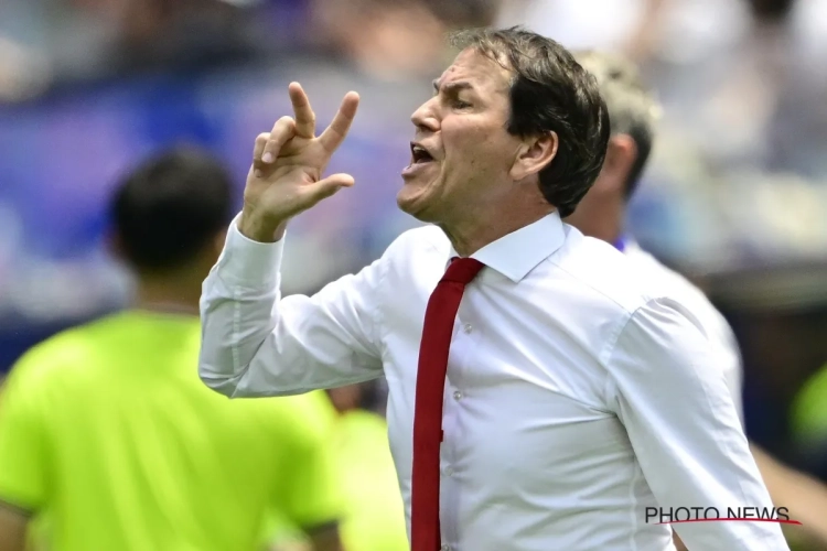 We zagen hem nog nooit zo zenuwachtig... Bondscoach Rudi Garcia voelt de druk en legt uit...