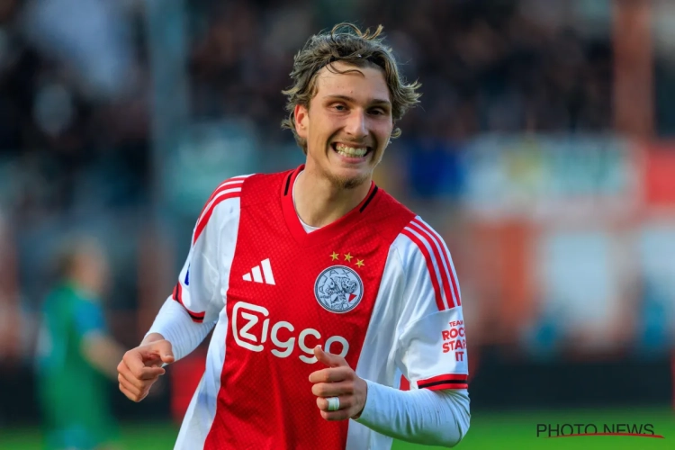PSG-trainer Luis Enrique haalt de loftrompet boven voor Mika Godts