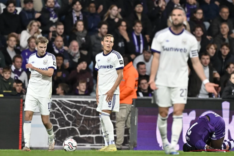 Augustinsson heeft iets te zeggen over Anderlecht-trainer Vitor Bruno