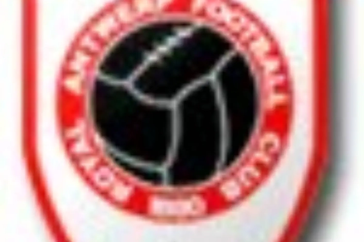 Sankaré niet naar Antwerp, Van Steenbrugghe wel?