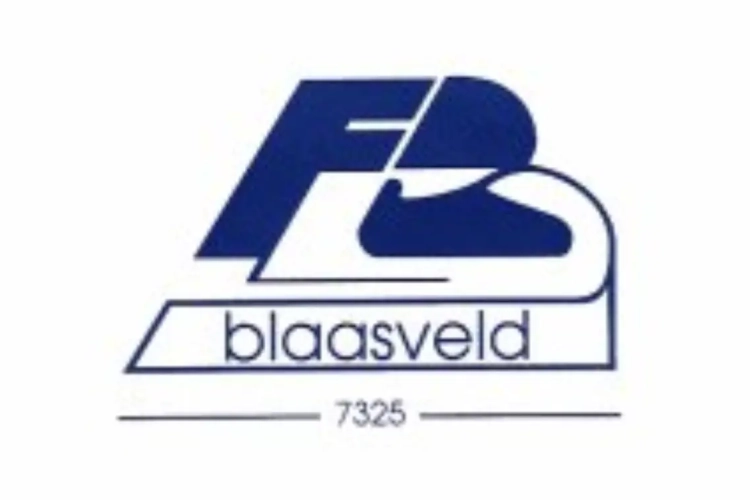 KV Mechelen strikt toevallig 57-jarige spits