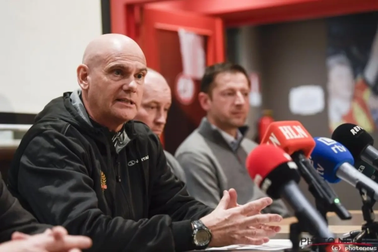 Nieuwbakken KV Mechelen-coach Van Wijk over hectisch seizoen: "Dat werd een dieptepunt in mijn carrière"