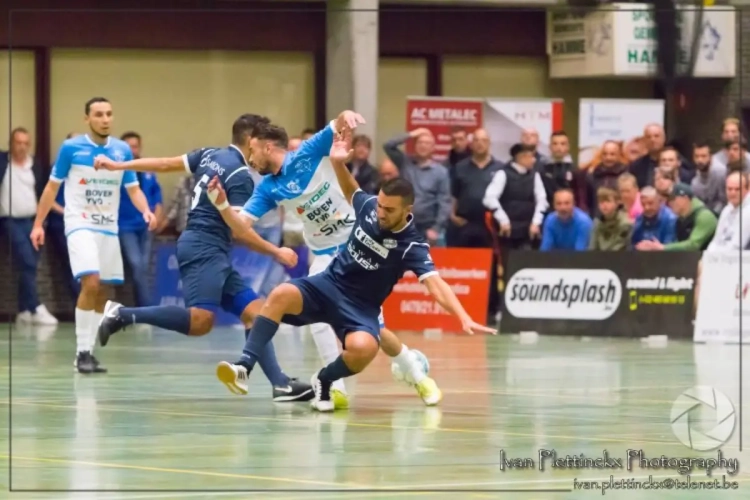 Schaerbeek heeft titel in zaalvoetbal bijna beet