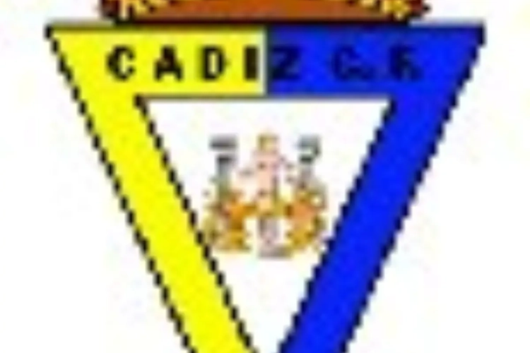 Cadiz' fans bootsen lijnrechter na