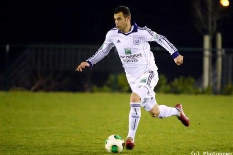 Olympiakos wil Milivojevic definitief overnemen van Anderlecht