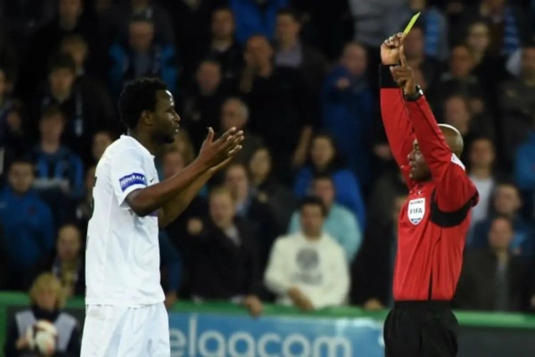 Kumordzi woedend op Nzolo: "Voetbal is een contactsport, maar niet in België"