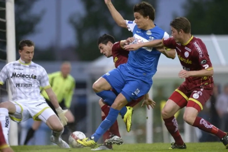 Zulte Waregem laat dure punten liggen tegen Racing Genk