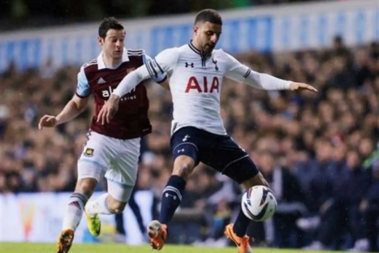 VIDEO: Tottenham-speler Kyle Walker en anderen genieten met volle teugen van Halloween