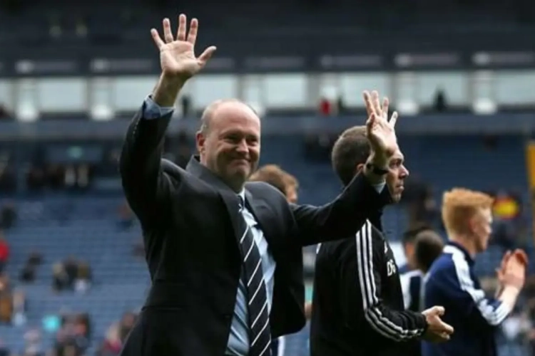 Spaanse coach redt West Brom, maar moet alweer opstappen