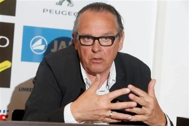 Poppe legt situatie Waasland-Beveren uit: "We zijn gedoemd om transfers op het einde te doen"