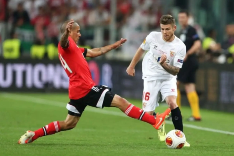 Alberto Moreno niet bij Sevilla, wel naar Liverpool