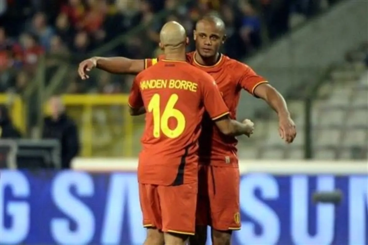 Vanden Borre: "Youri is mijn jongere broer, Vincent legde een truitje op mijn plaats in de kleedkamer"