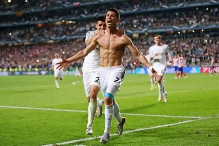 Ijskoude douche voor CR7 (met video)