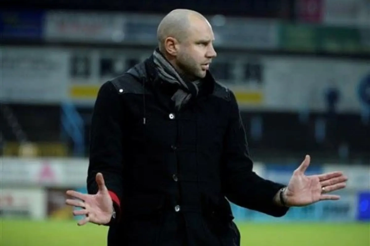 "Peeters zet vandaag handtekening bij Charlton"