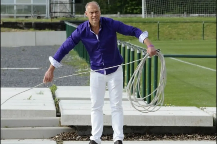 Zelfverklaarde Anderlecht-goeroe wil Van der Vaart 'op miraculeuze manier' genezen