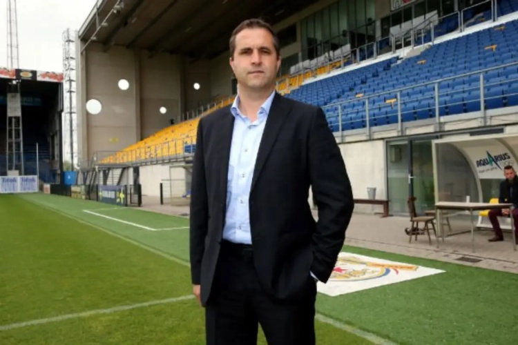 Van Geneugden kan nieuwe pion meteen gebruiken