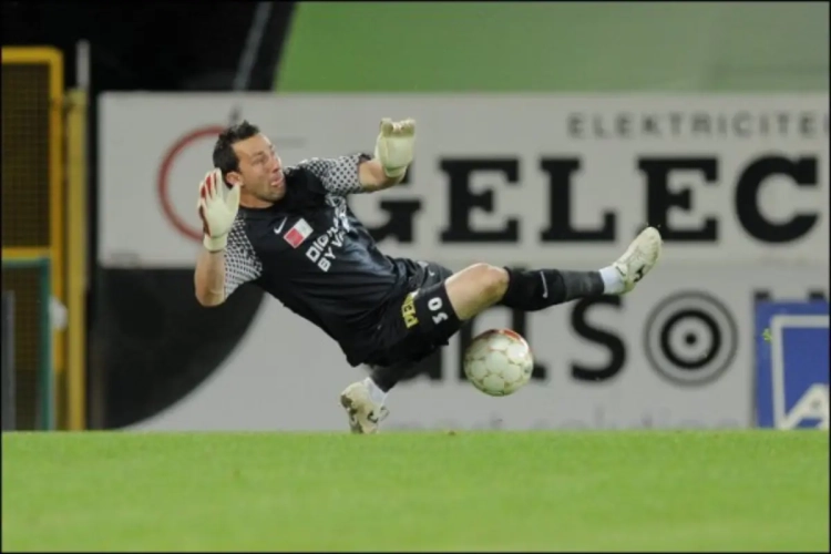 Bergen haalt nieuwe doelman bij White Star Brussels