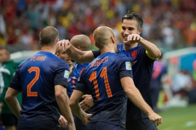 Herenigt Van Gaal Robben en Van Persie bij Man United?