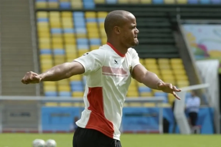 Kompany geeft uitleg over hersenschuddingen en Brits drama