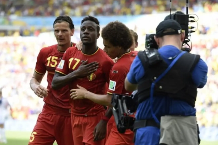 Origi valt ploegmaat niet af: "Ik profiteer van het werk van Romelu"