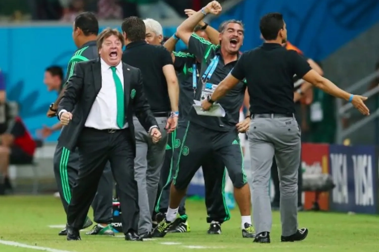 Sprokkels: Gomis naar Swans, spuitbus voor Belgische refs en Altidore fit voor Rode Duivels?