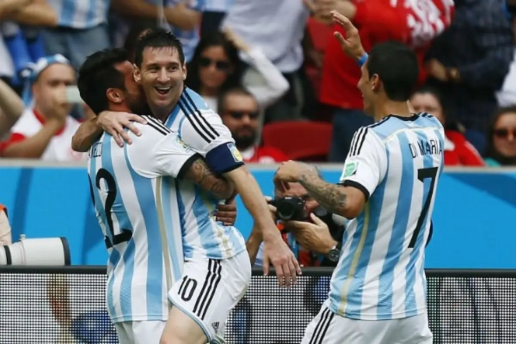 Messi staat op en schenkt Argentinië groepswinst