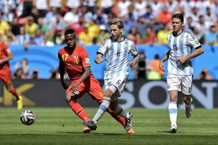 Origi na WK van de ontdekking: "Thuis rustig over toekomst beslissen"