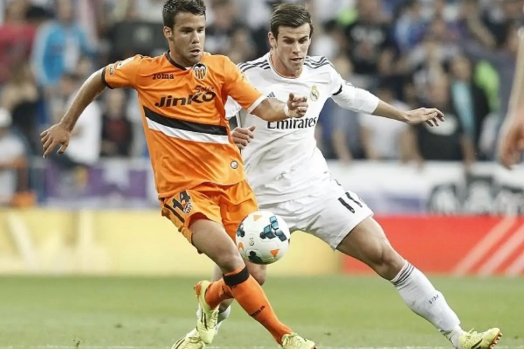 Bayern haalt jonge verdediger weg bij Valencia