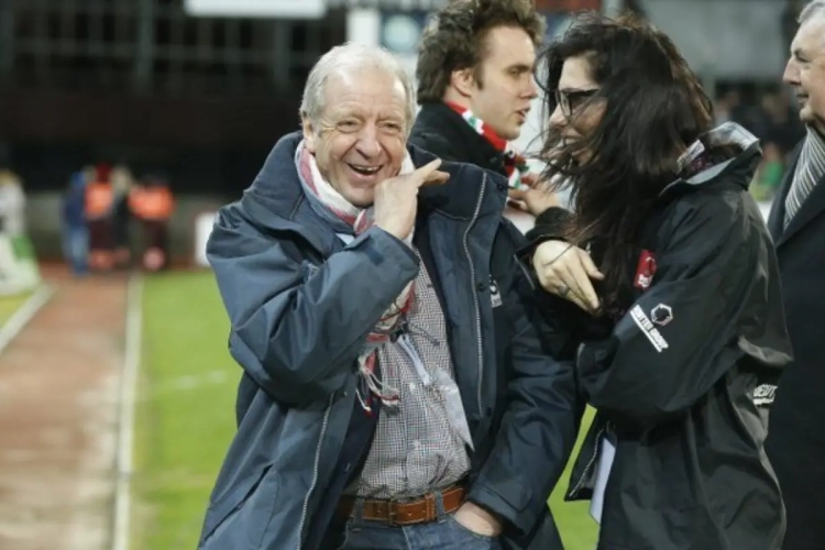 "Iets meer serieux onder de wielrenners" en "Taferelen als vanouds in het voetbal"