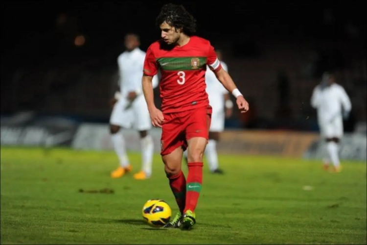 Hoe zou het nog zijn met Tiago Ferreira (Ex-Essevee)?